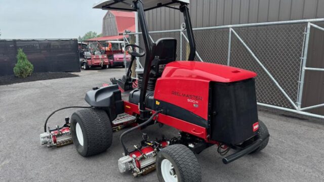 Toro-Reelmaster-5010H-Diesel-2WD-Hybrid-Electric-Reels-Fairway-Mower-4-1024×768-1