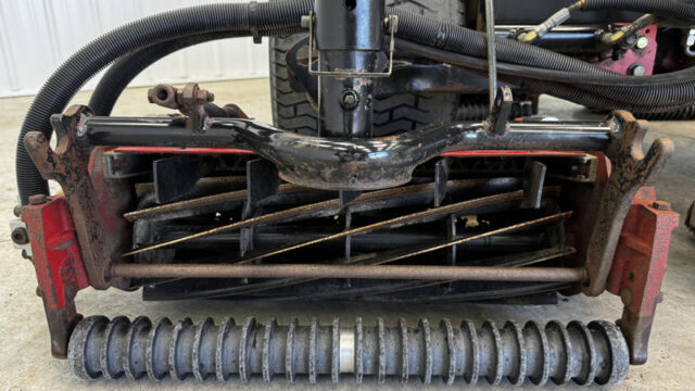 Toro-Reelmaster-5510-Diesel-2WD-Fairway-Mower-1-800×600-1-1
