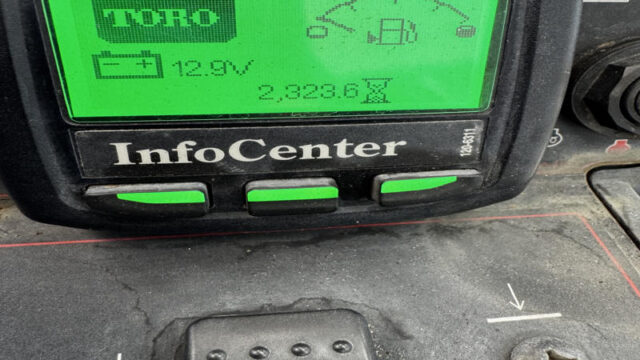 Toro-Reelmaster-5510-Diesel-2WD-Fairway-Mower-10-800×600-1