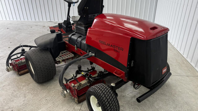 Toro-Reelmaster-5510-Diesel-2WD-Fairway-Mower-2-800×600-1