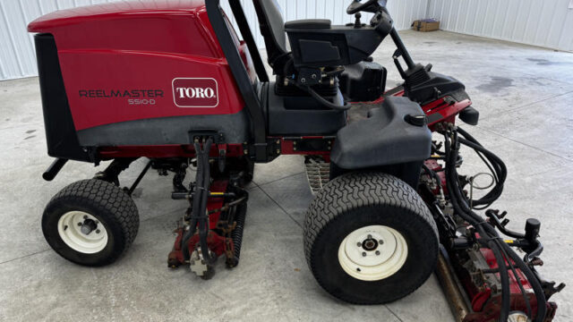 Toro-Reelmaster-5510-Diesel-2WD-Fairway-Mower-4-800×600-1-1