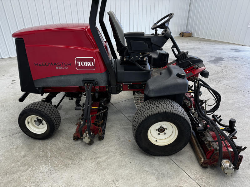 Toro-Reelmaster-5510-Diesel-2WD-Fairway-Mower-4-800×600-1-1
