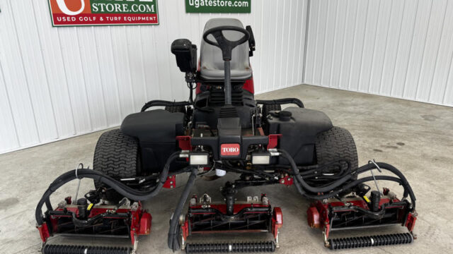 Toro-Reelmaster-5510-Diesel-2WD-Fairway-Mower-4-800×600-1