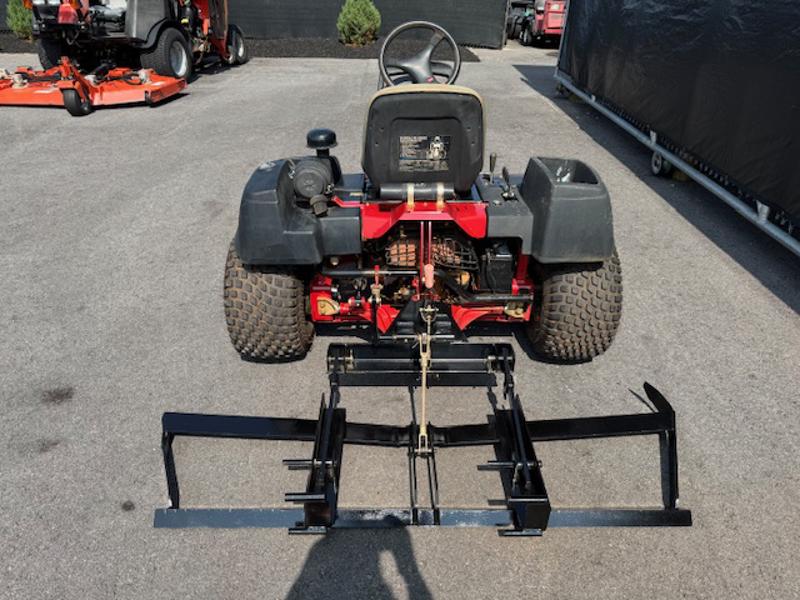 Toro-Sand-Pro-3040-3WD-Bunker-and-Field-Rake-4-800×600-1