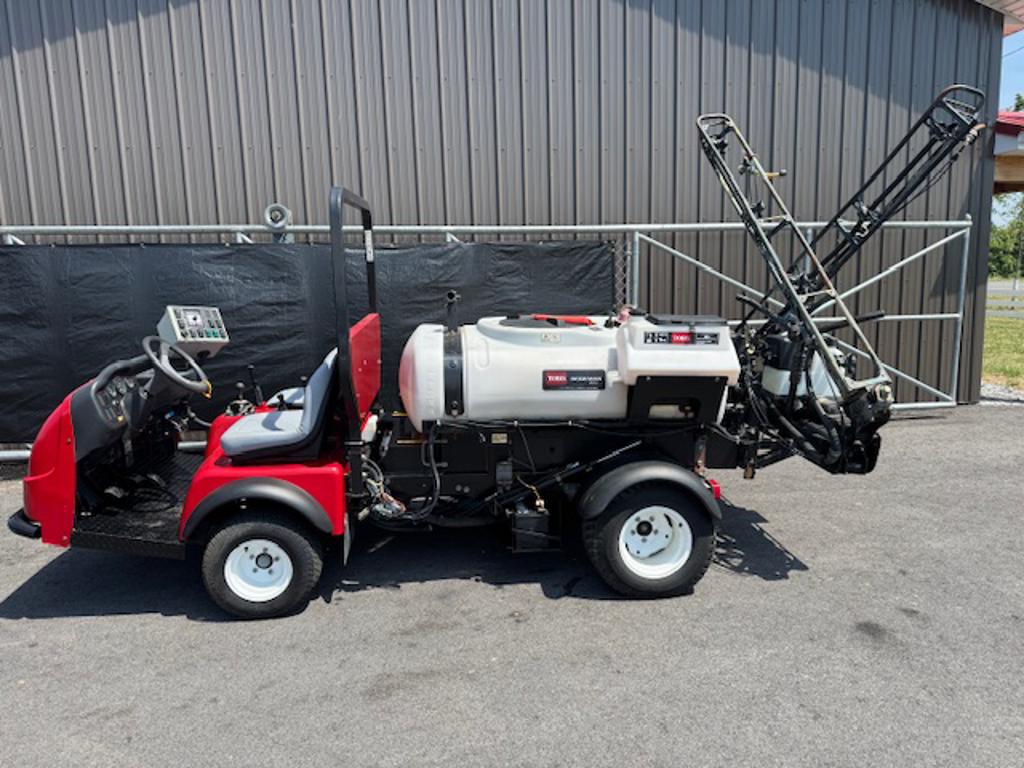 Toro-Workman-3200-Gas-2WD-with-200-Gallon-Sprayer-2-1024×768-1