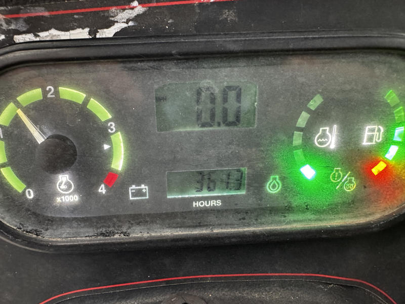 Toro-Workman-HDX-Diesel-2WD-Utility-Vehicle-10-800×600-1