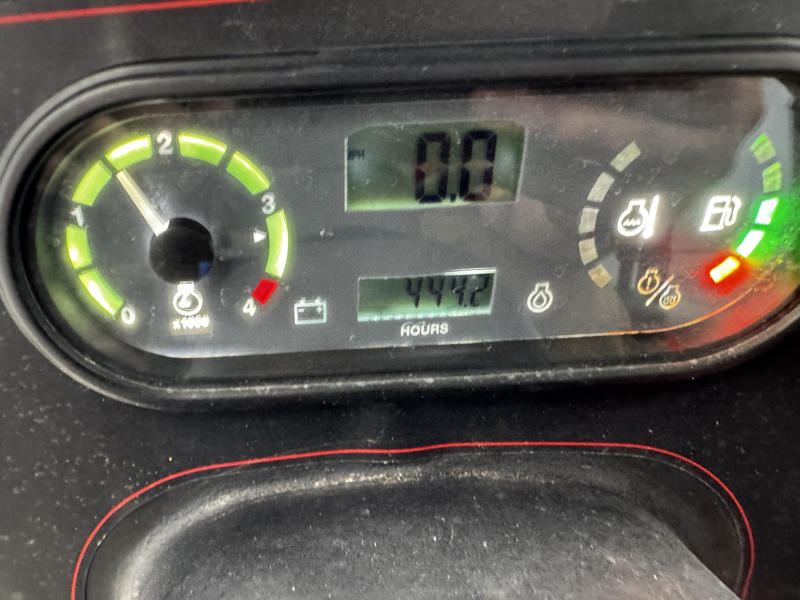 Toro-Workman-HDX-Diesel-2WD-Utility-Vehicle-9-800×600-1-1