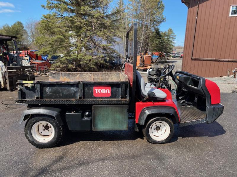 Toro-Workman-HDX-Gas-2WD-Utility-Vehicle-2-800×600-1-1