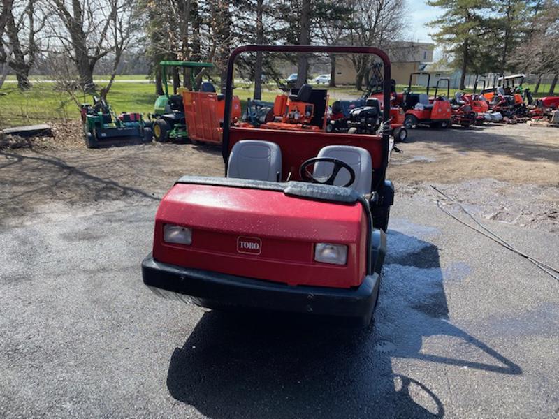 Toro-Workman-HDX-Gas-2WD-Utility-Vehicle-3-800×600-1-1