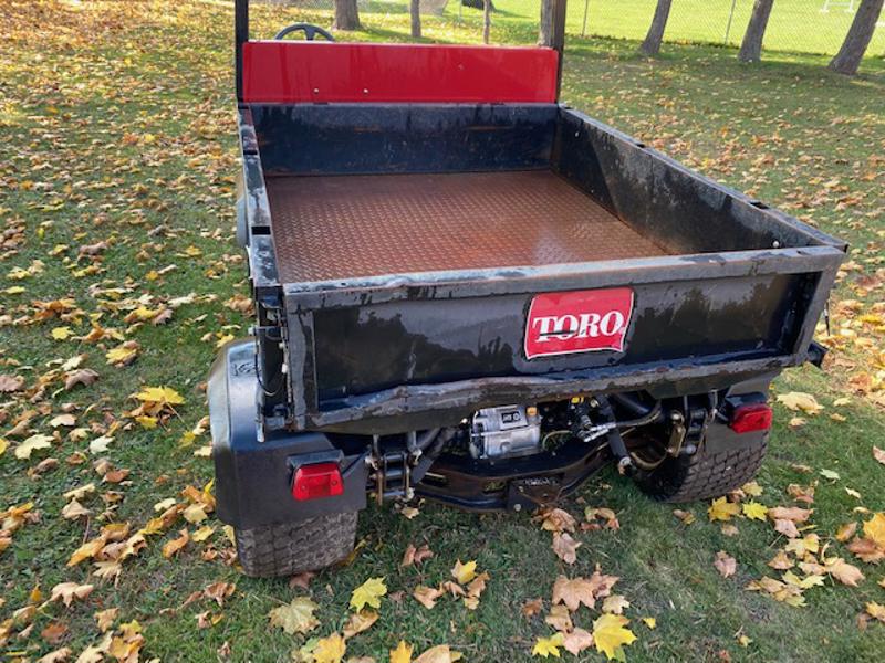 Toro-Workman-HDX-Gas-2WD-Utility-Vehicle-4-800×600-1