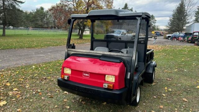 Toro-Workman-HDX-Gas-Auto-2WD-Utility-Vehicle-1-800×600-1