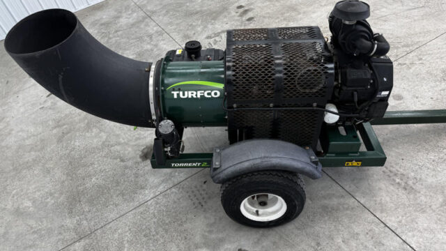 Turfco-Torrent-2-Pull-Behind-Debris-Blower-1-800×600-1