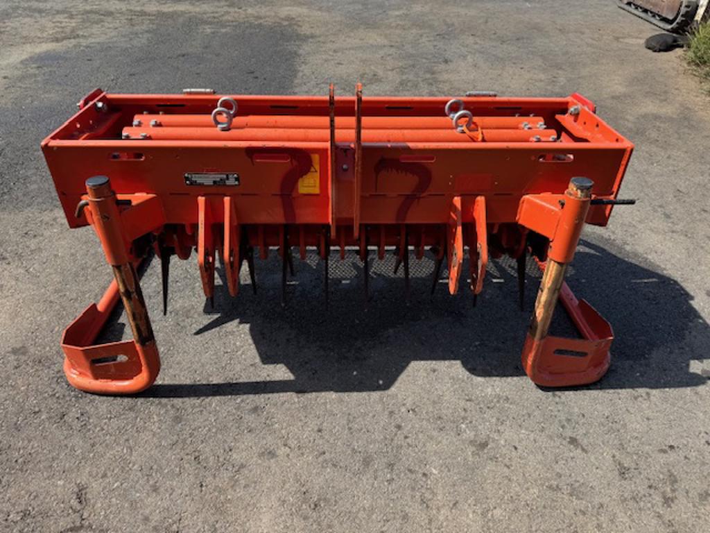 Wiedenmann-Terra-Slit-Athletic-Field-and-Golf-Course-Deep-Aerification-Slitting-Implement-3-1024×768-1