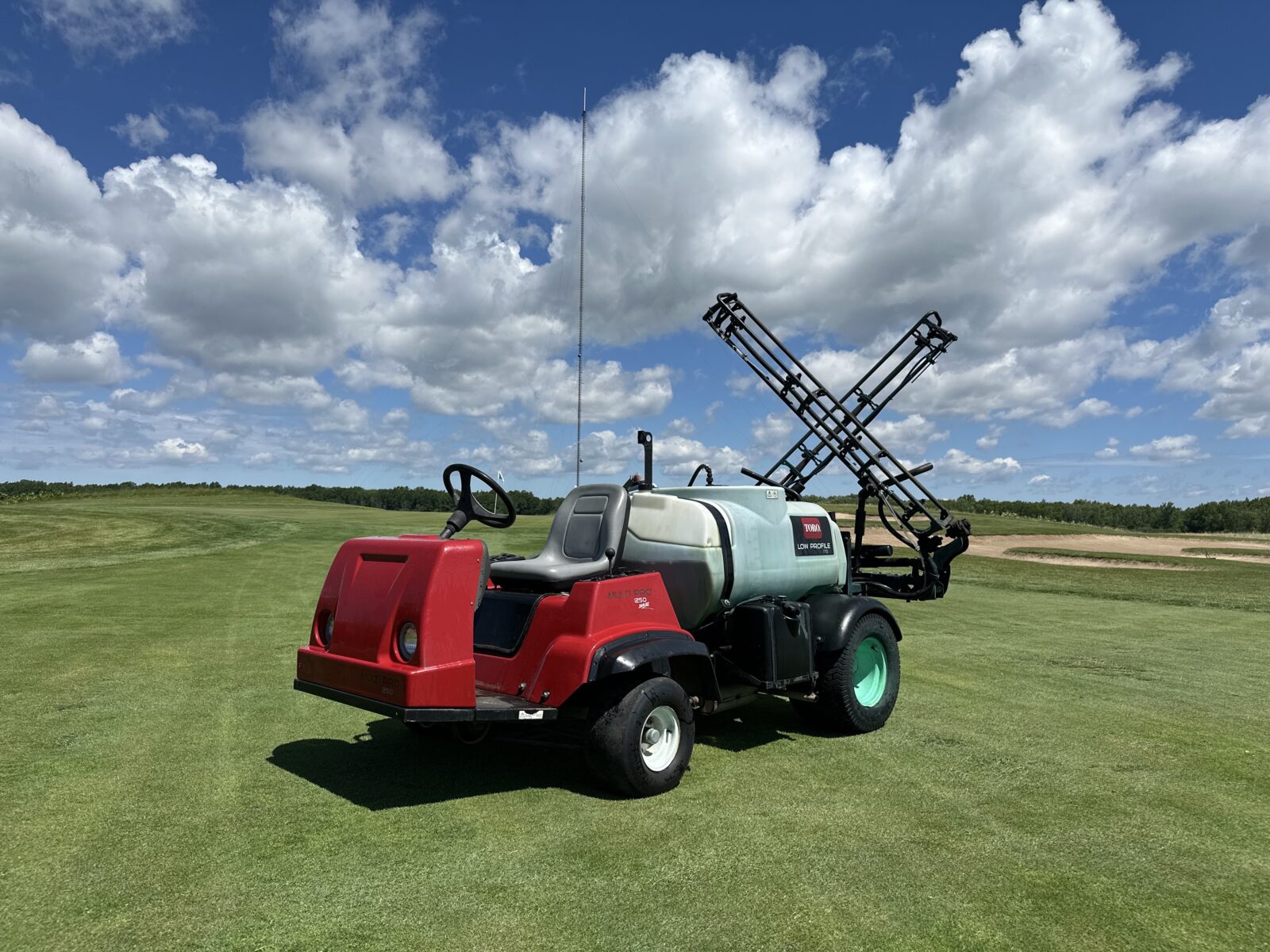 Toro 1250 sprayer