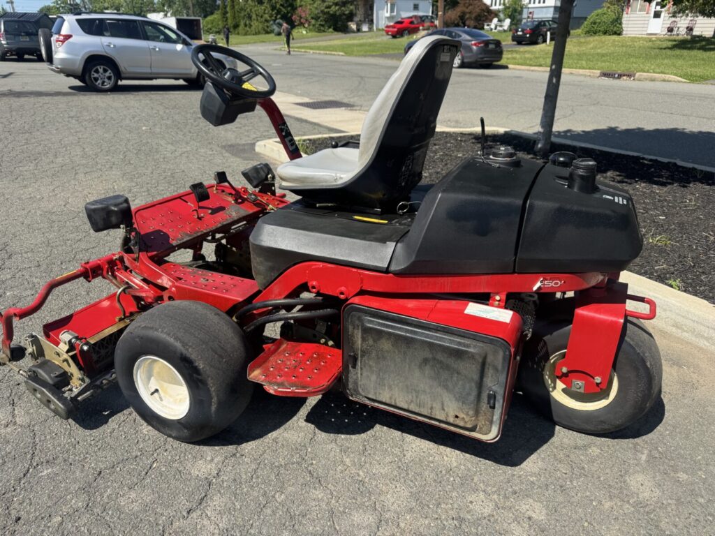 4373