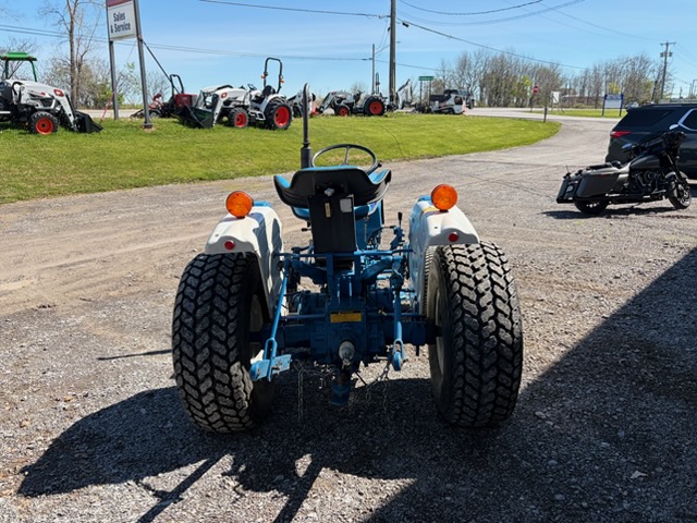 Ford-tractor-4