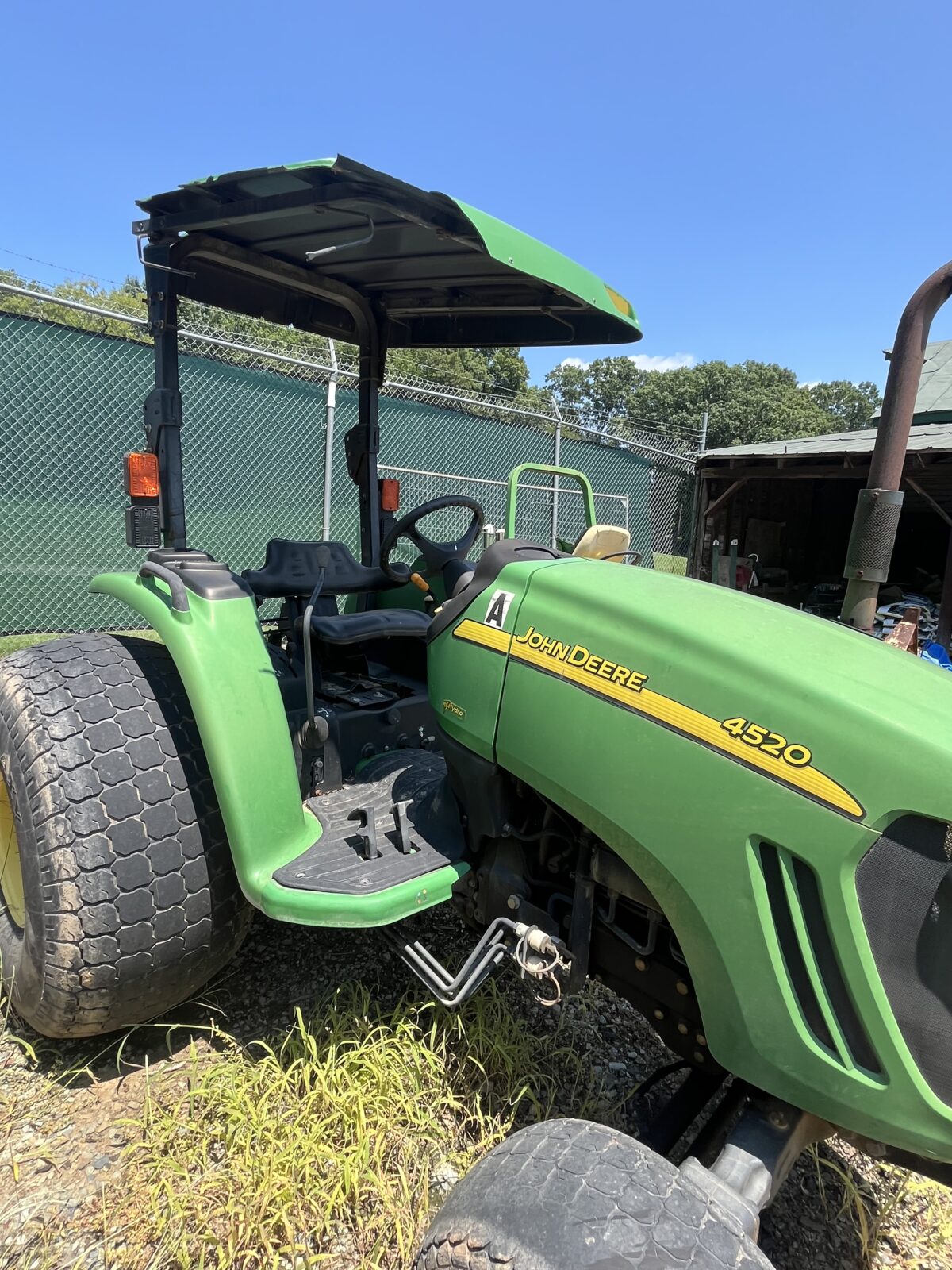 John Deere 4520