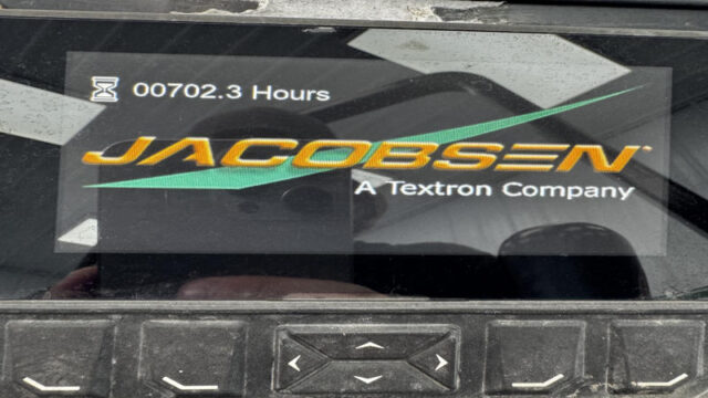 Jacobsen-AR331-Diesel-3WD-Contouring-Mower-8-800×600-1