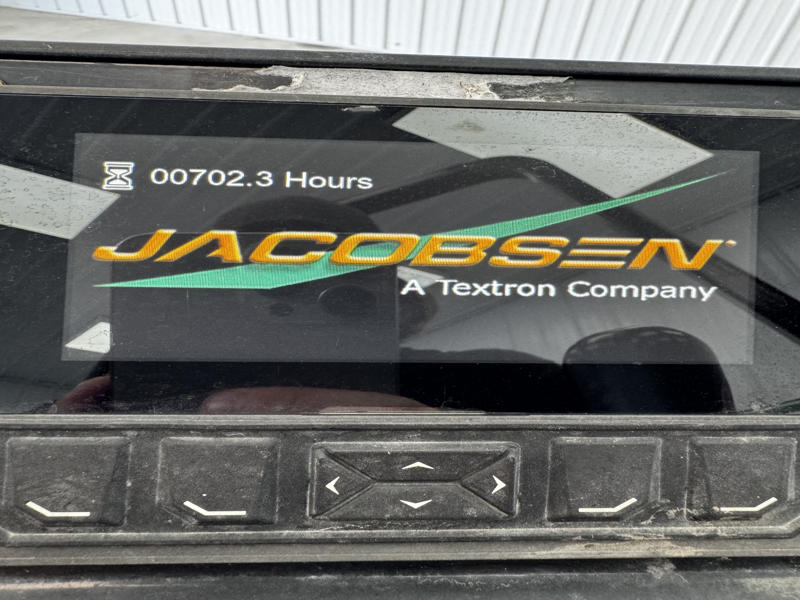 Jacobsen-AR331-Diesel-3WD-Contouring-Mower-8-800×600-1