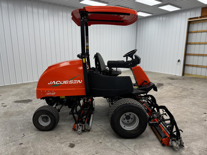 Jacobsen-LF-550-Diesel-2WD-Fairway-Mower-7-800×600-1