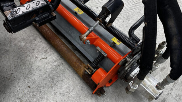 Jacobsen-LF-550-Diesel-2WD-Fairway-Mower-8-800×600-1
