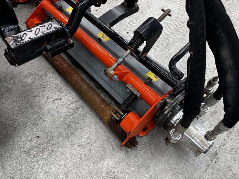 Jacobsen-LF-550-Diesel-2WD-Fairway-Mower-8-800×600-1
