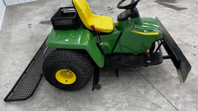 John-Deere-1200A-Bunker-and-Field-Rake-2-800×600-1