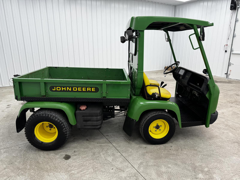 John-Deere-2030-Pro-Gator-Diesel-4WD-Utility-Vehicle-1-800×600-1