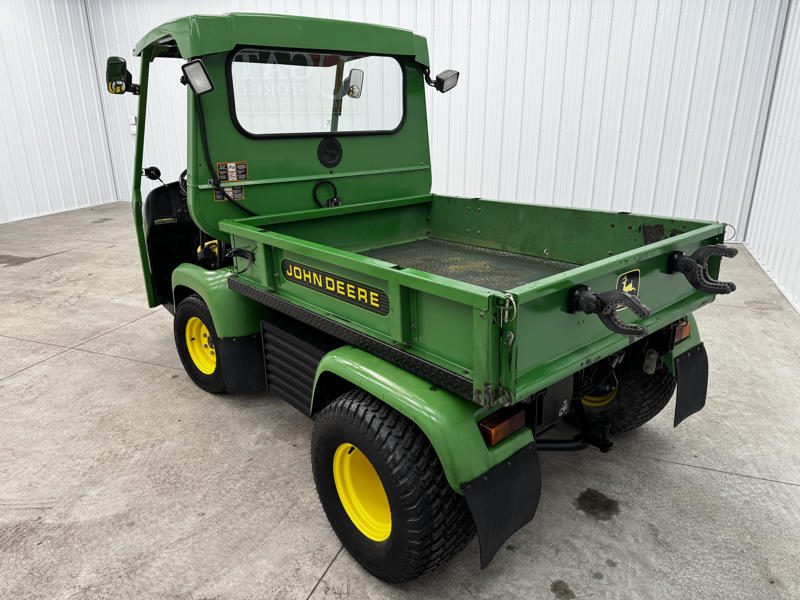 John-Deere-2030-Pro-Gator-Diesel-4WD-Utility-Vehicle-3-800×600-1