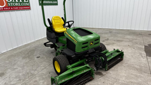 John-Deere-2653B-Trim-Slope-Surrounds-Reel-Mower-1-800×600-1