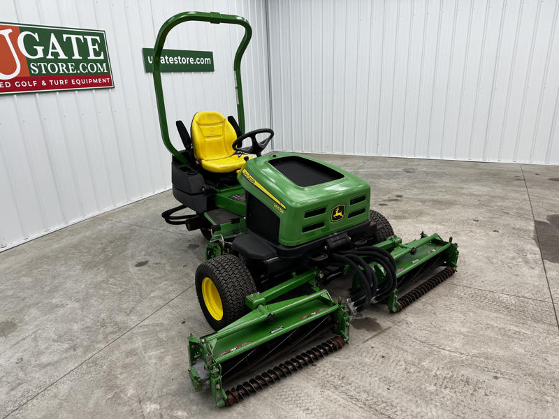 John-Deere-2653B-Trim-Slope-Surrounds-Reel-Mower-1-800×600-1