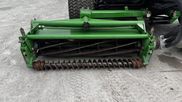 John-Deere-2653B-Trim-Slope-Surrounds-Reel-Mower-2-800×600-1