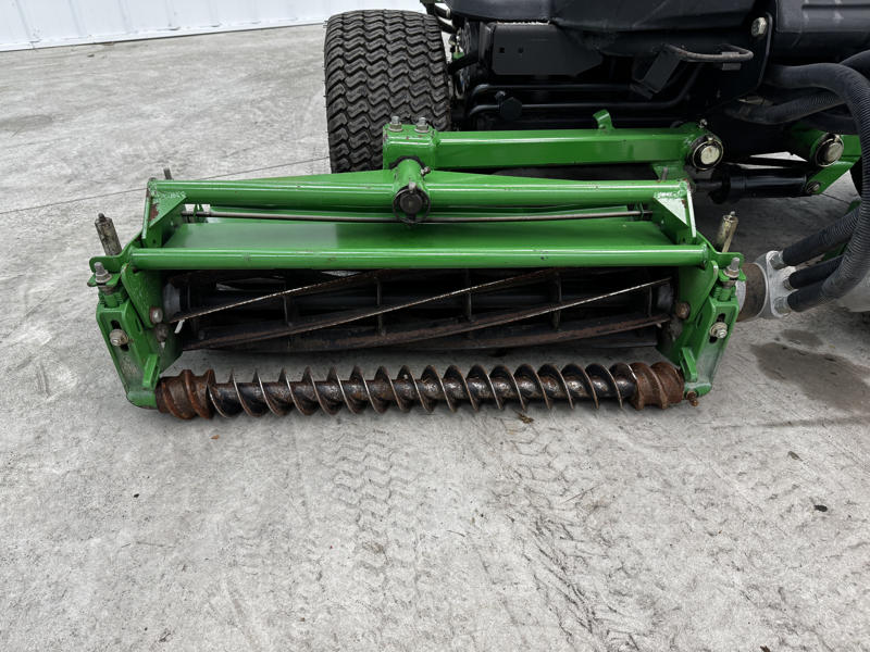 John-Deere-2653B-Trim-Slope-Surrounds-Reel-Mower-2-800×600-1