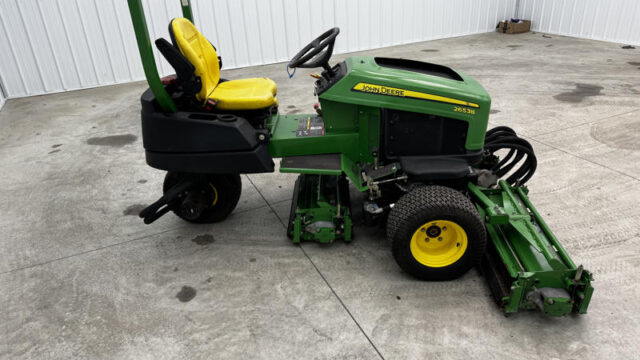 John-Deere-2653B-Trim-Slope-Surrounds-Reel-Mower-4-800×600-1