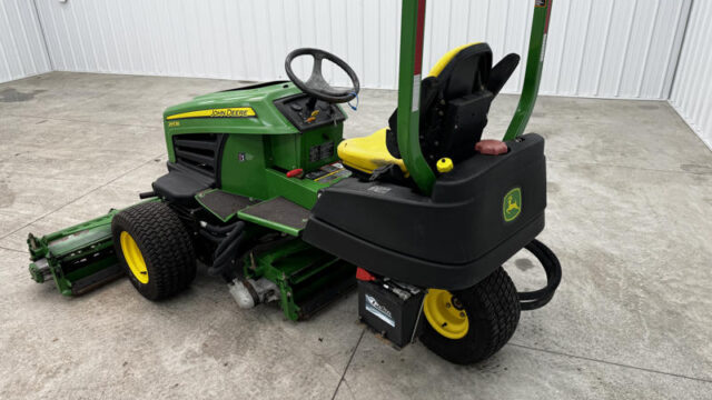 John-Deere-2653B-Trim-Slope-Surrounds-Reel-Mower-5-800×600-1