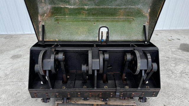 John-Deere-Aerocore-500-3-PT-Tractor-Driven-Aerator-3-800×600-1