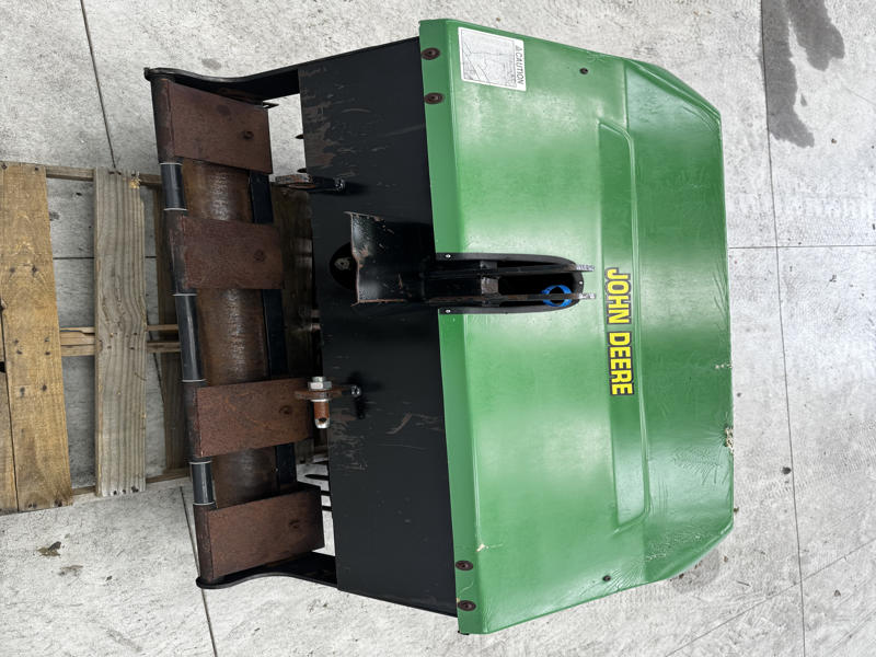 John-Deere-Aerocore-500-3-PT-Tractor-Driven-Aerator-4-800×600-1
