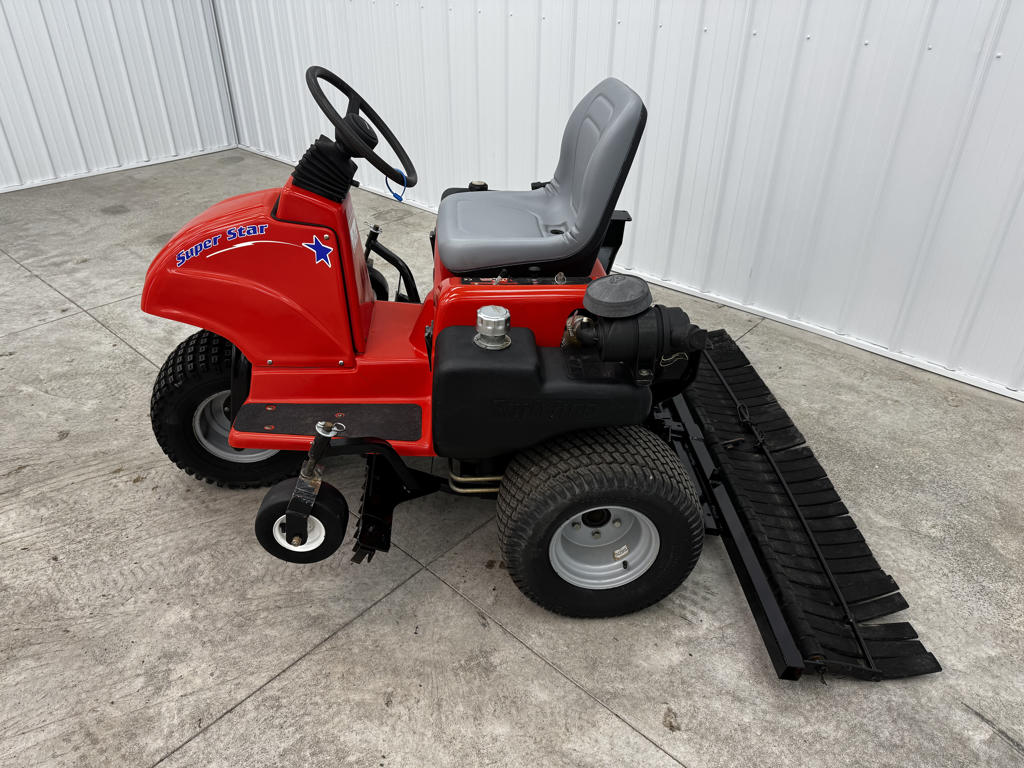 Smithco-Sandstar-2WD-Athletic-Field-and-Bunker-Rake-4-1024×768-1