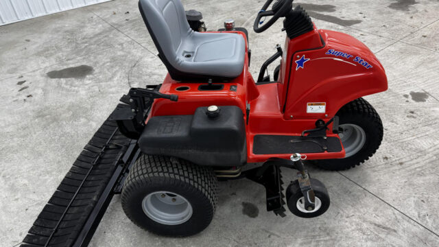 Smithco-Sandstar-2WD-Athletic-Field-and-Bunker-Rake-6-1024×768-1