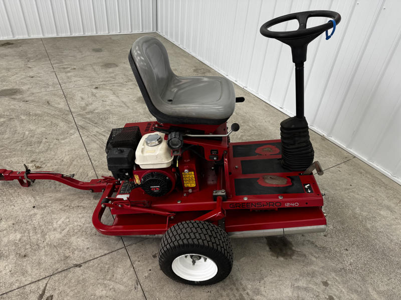 Toro-Greens-Roller-1240-Turf-and-Greens-Roller-3-800×600-1-1