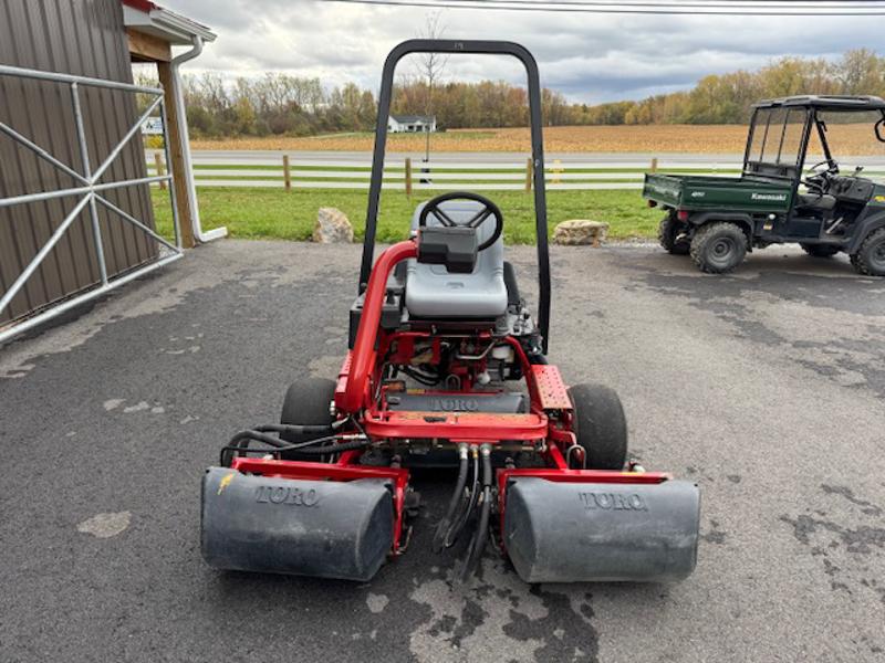 Toro-Greensmaster-3150-Gas-2WD-Greens-Mower-1-800×600-1