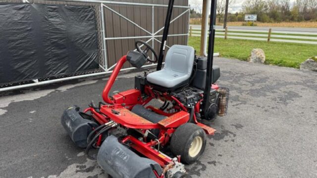 Toro-Greensmaster-3150-Gas-2WD-Greens-Mower-2-800×600-1