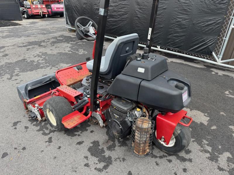 Toro-Greensmaster-3150-Gas-2WD-Greens-Mower-4-800×600-1
