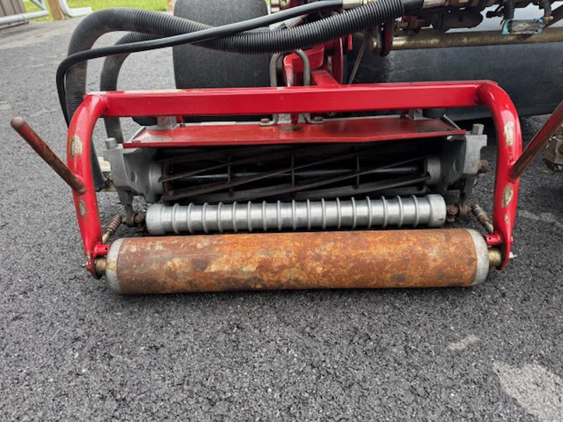 Toro-Greensmaster-3150-Gas-2WD-Greens-Mower-5-800×600-1