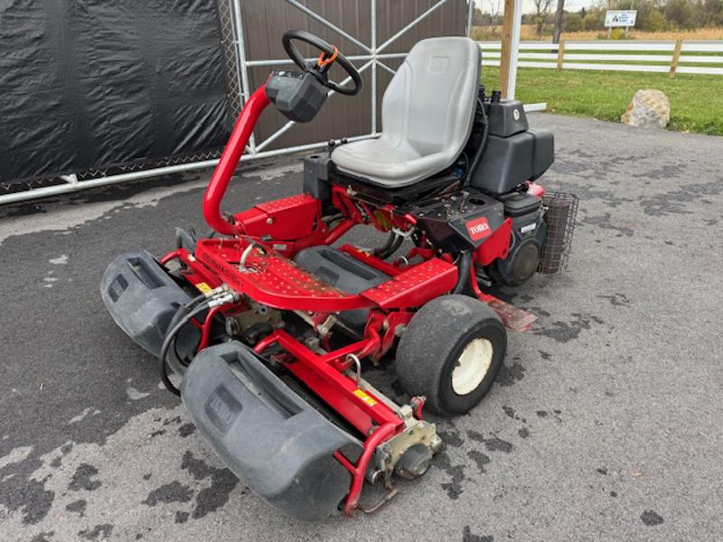 Toro-Greensmaster-3150-Gas-2WD-Greensmower-2-800×600-1-1