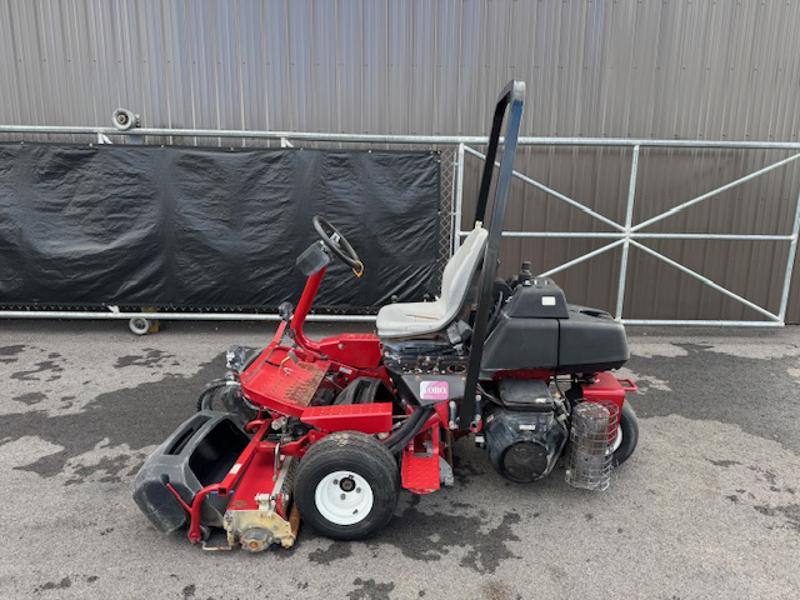Toro-Greensmaster-3150-Gas-2WD-Greensmower-4-800×600-1-2