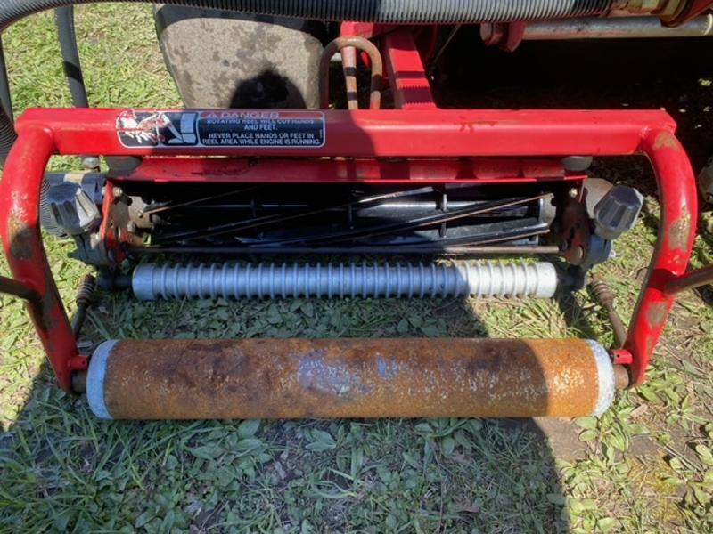 Toro-Greensmaster-3150-Gas-3WD-Greens-Mower-5-800×600-1