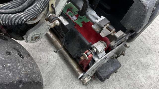 Toro-Greensmaster-3300-Gas-2WD-Greensmower-2-800×600-1
