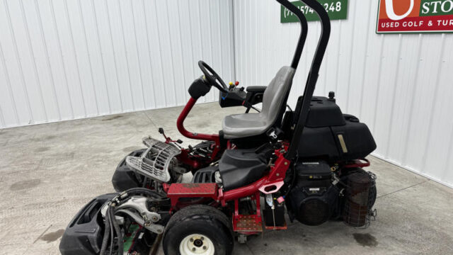 Toro-Greensmaster-3300-Gas-2WD-Greensmower-5-800×600-1
