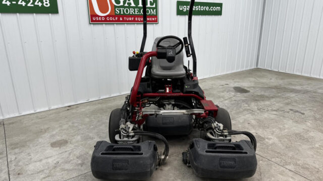 Toro-Greensmaster-Triflex-3300-Gas-2WD-Greensmower-3-800×600-1